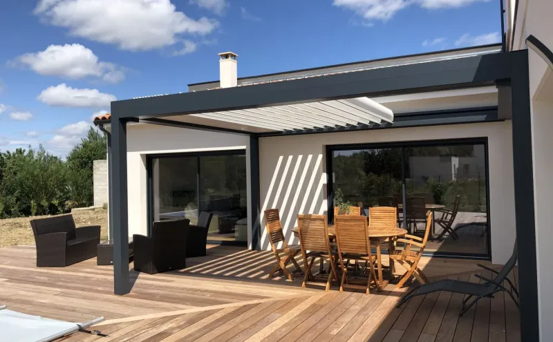 Pose de pergolas bioclimatiques à lames rétractables à La Ciotat